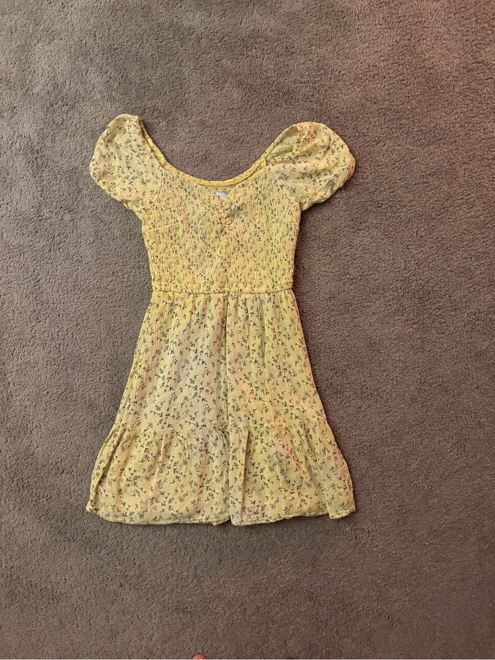 Hollister Yellow Floral Puff-Sleeve Smocked Dress